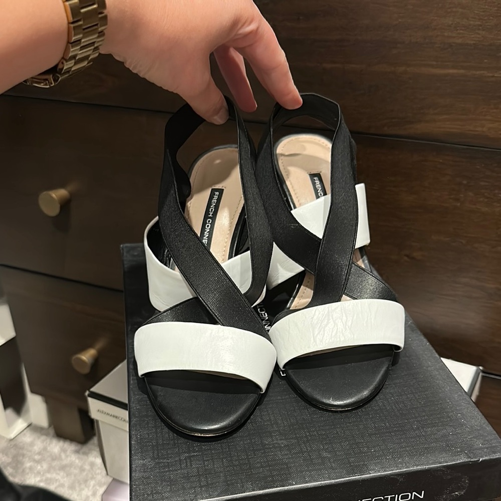 French Connection Black and White Heels Modern Design- 7.5 like new